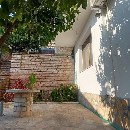Duka Apartments Саранде Екстериор снимка