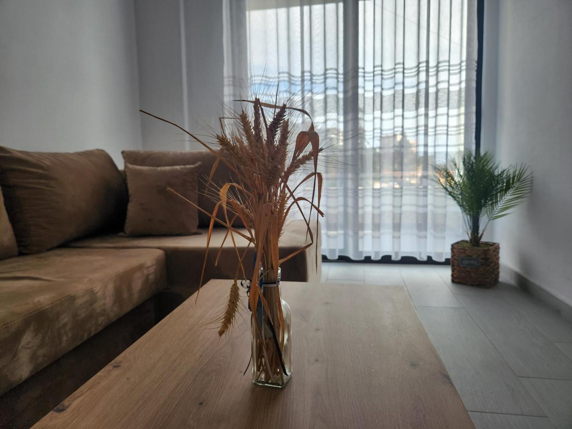 Duka Apartments Саранде Екстериор снимка
